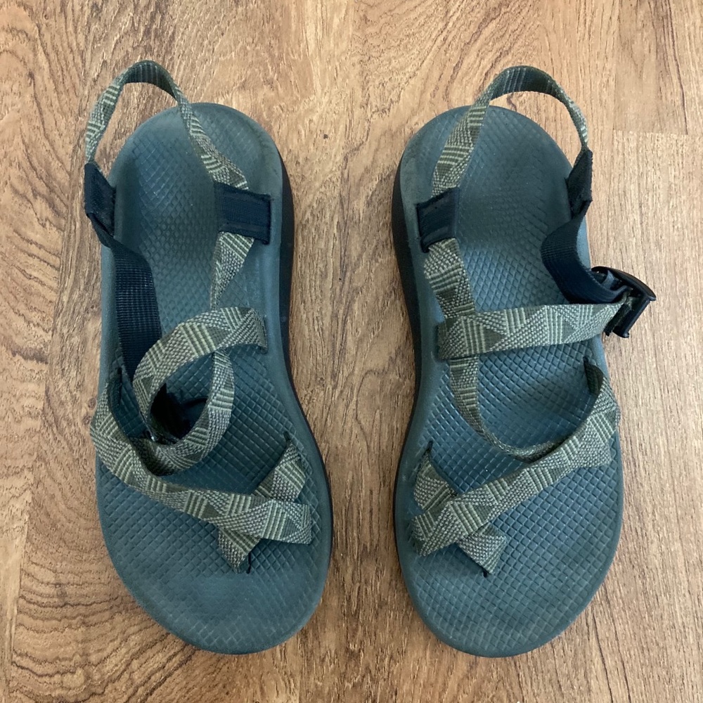 Mens chacos